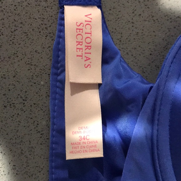 Two 34C VS bras - leopard push up, blue demi - Picture 6 of 6